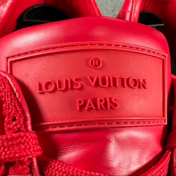 🛑SOLD🛑🥊LOUIS VUITTON RUNAWAY SNEAKER🥊 - Picture 9 of 12